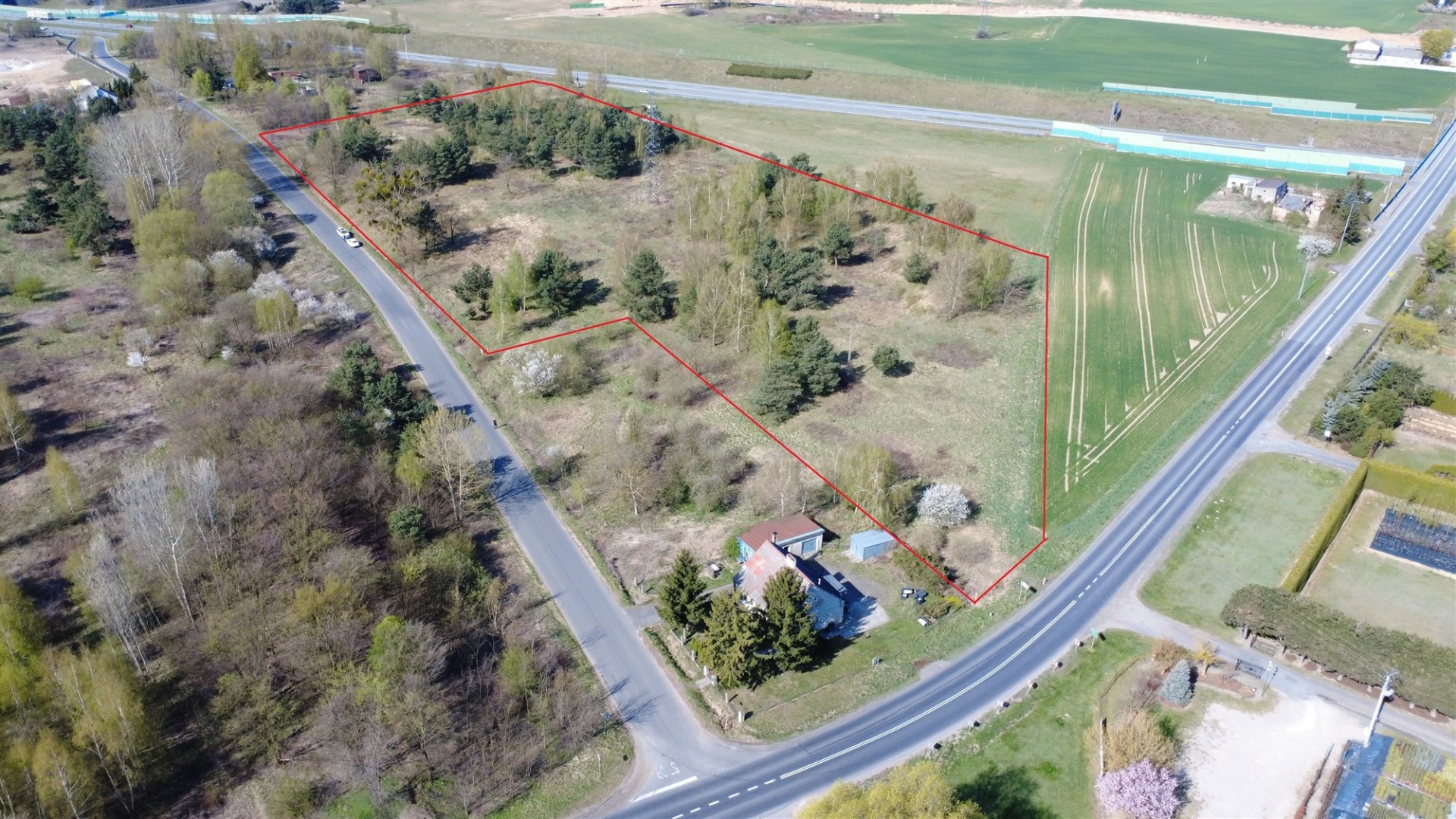 Działka na sprzedaż