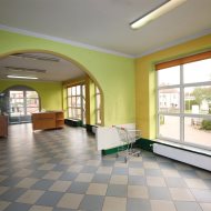 Lokal na sprzedaż